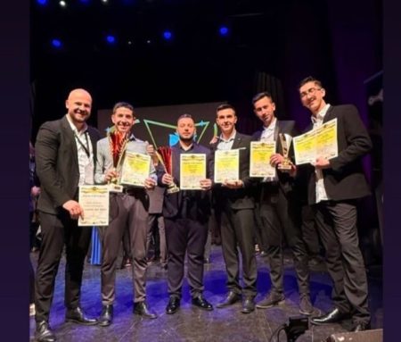 Studenti Muzičke akademije u Sarajevu ostvarili historijski rezultat na takmičenju u Francuskoj Studenti Muzičke akademije u Sarajevu ostvarili historijski rezultat na takmičenju u Francuskoj