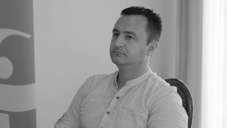 Preminuo Emir Mešić, prijavitelj korupcije u Upravi za indirektno oporezivanje