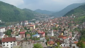 Srbija mjesecima šuti: Optužen za ubistva stotina Bošnjaka, a proces na čekanju…!