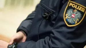 Bosanac šokirao komšije u Austriji, zvijer od 400.000 eura parkirao na terasu – Štitim ga