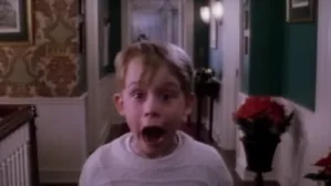 (FOTO) Božićna jelka visoka 80 metara na plaži u Rio de Janeiru