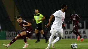 Nesvakidašnja situacija na derbiju Velež – Sarajevo: Sudija Petrović se izvinjavao pred svima