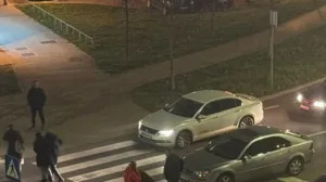 Oglasila se policija o teškoj nesreći u bh. gradu: Ford udario pješaka, ukazana mu je pomoć