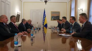 IZ BiH: Mobilizacija protiv Bošnjaka vodi ka većoj nestabilnosti i podjelama IZ BiH: Mobilizacija protiv Bošnjaka vodi ka većoj nestabilnosti i podjelama