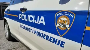 Jezivi detalji zločina u Rijeci: Mladić ubio djevojku, pa pokušao izvršiti samoubistvo Jezivi detalji zločina u Rijeci: Mladić ubio djevojku, pa pokušao izvršiti samoubistvo