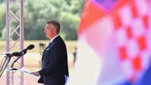 (FOTO) Vrh HDZ-a i SNSD-a, uz osmijehe, dočekao Plenkovića u Banjoj Luci: Tu su Dodik, Čović…