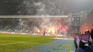 (FOTO) Željezničar opet razočarao navijače, Radnik odnio bod sa Grbavice