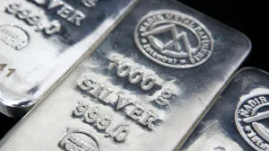 Šta se dešava: Zlato i srebro dostigli novi rekordni nivo, evo šta je razlog