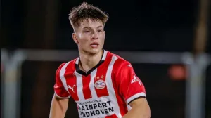 Napadač PSV-a odlazi u Premiership, možda se i Bajraktareviću poveća minutaža