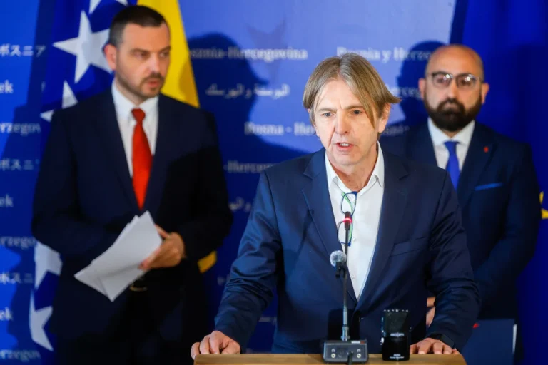 Čović još žali za devedesetim – Predrag Kojović: SNSD i HDZ puno zuje, a nigdje meda