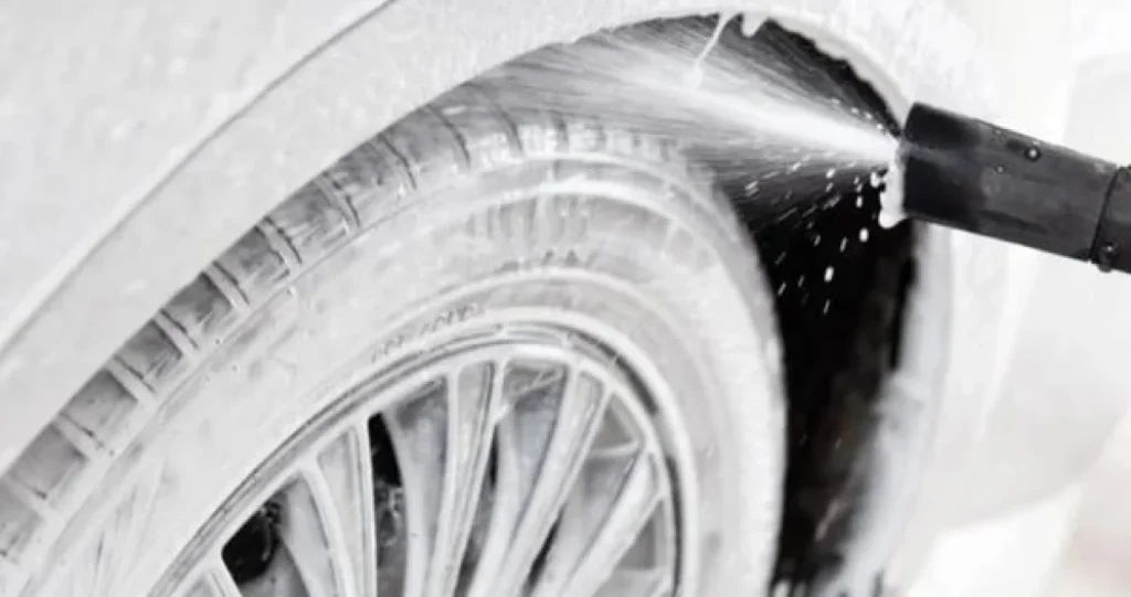 Pranje automobila na niskim temperaturama može napraviti više štete nego koristi