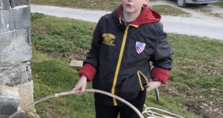 Asim iz bh. sela ima 11 godina i čuva krave: Dok ne pljuneš u ruke, nećeš ništa imati