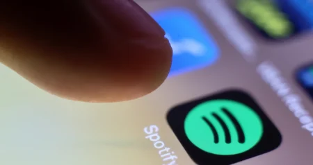 Spotify reklamira zloglasnu agenciju ICE i ulaže milijune u ratnu tehnologiju