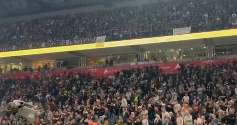 (VIDEO) Ludnica u Beogradu: Navijači Partizana prozivali Grobare zbog Vučića (VIDEO) Ludnica u Beogradu: Navijači Partizana prozivali Grobare zbog Vučića