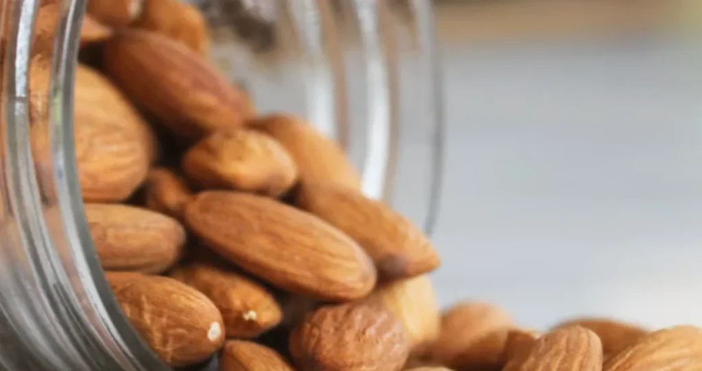 Koja je dozvoljena dnevna količina badema? Puni su proteina, vlakana, vitamina i minerala, ali…