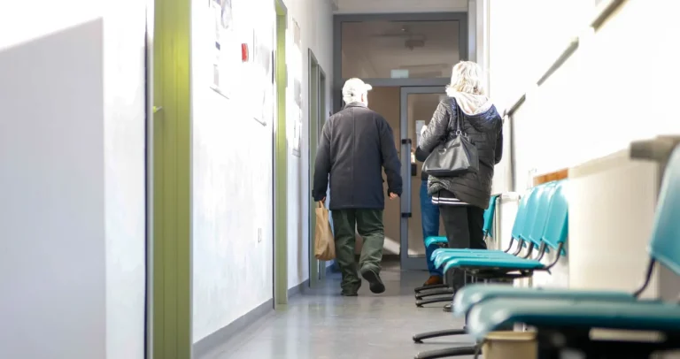 Oprez: Respiratorni virusi haraju državom, dvije osobe preminule od COVID-a Oprez: Respiratorni virusi haraju državom, dvije osobe preminule od COVID-a