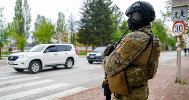 Kako su Belmin i Emir opljačkali benzinsku pumpu u bh. općini: Pare, pare, pare, daj pare… Kako su Belmin i Emir opljačkali benzinsku pumpu u bh. općini: Pare, pare, pare, daj pare…