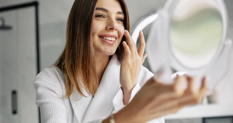 Uvijek blistava i lijepa: Pet tajni za njegovanu kožu bez šminke Uvijek blistava i lijepa: Pet tajni za njegovanu kožu bez šminke