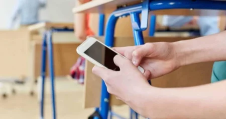 Hoće li Njemačka uvesti zabranu društvenih mreža za mlađe od 16 godina?