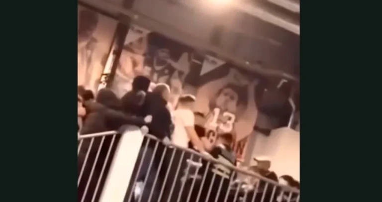 (VIDEO) Gledaoci se BRUTALNO potukli i prekinuli bokserski event (VIDEO) Gledaoci se BRUTALNO potukli i prekinuli bokserski event