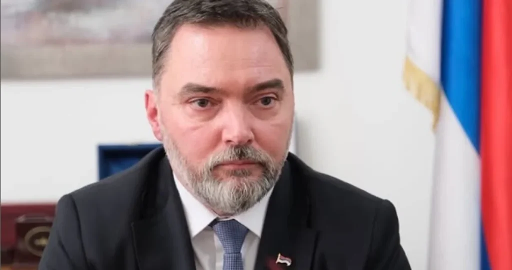 Košarac tvrdi da je Trojka izgubljena bez Murphyja: Neka poljube ruku Dodiku i izvinu mu se