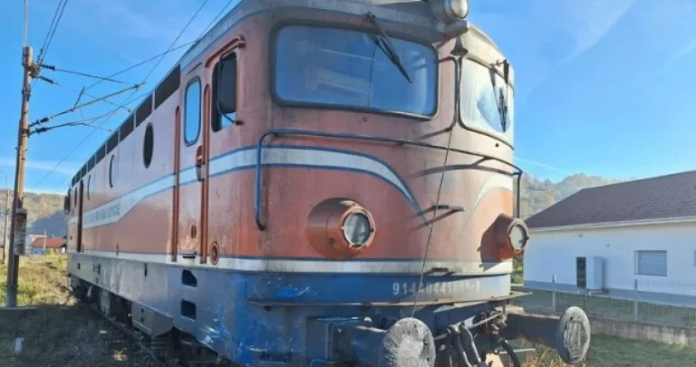 Stoje vozovi na relaciji Doboj – Banja Luka: Bagerom presjekao optički kabl(?!)