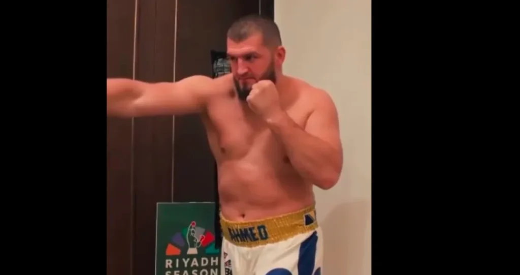 (VIDEO) Naježit ćete se kada vidite šorc u kojem će Ahmed Krnjić nastupiti sutra