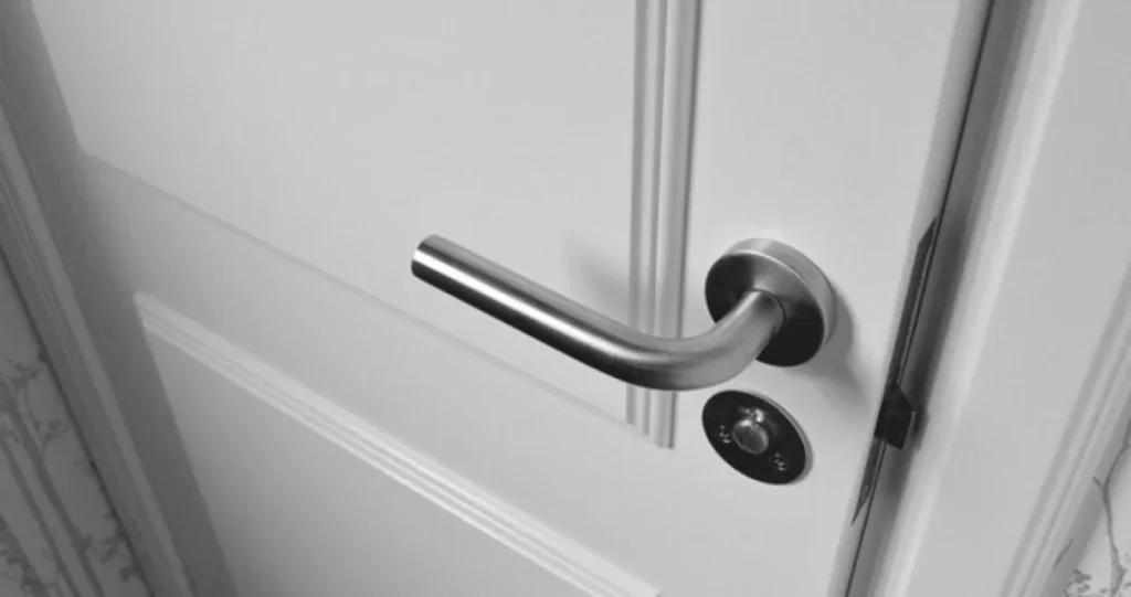 Vrata su kriva za prazan novčanik: Prema indijskom feng šuiju, ovo svi rade pogrešno