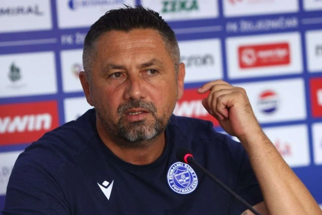 FK Željezničar potvrdio: Admir Adžem više nije šef stručnog štaba Željezničara FK Željezničar potvrdio: Admir Adžem više nije šef stručnog štaba Željezničara
