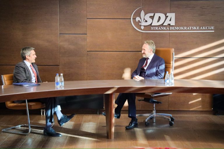 Poruke Flemingove posjete: Dodik kontaminiran, Bećirović nebitan