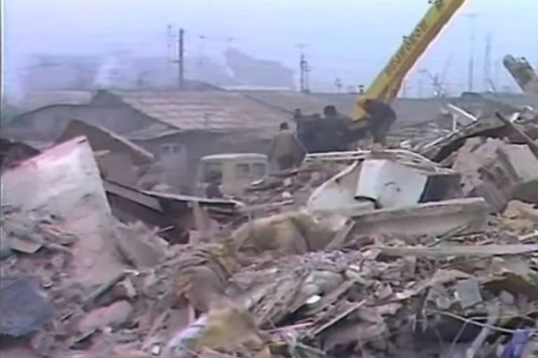 STRAVA I UŽAS: Zastrašujuće podrhtavanje tla u smrt je odvelo više od 25.000 ljudi, sve je nestalo u trenu, a onda… STRAVA I UŽAS: Zastrašujuće podrhtavanje tla u smrt je odvelo više od 25.000 ljudi, sve je nestalo u trenu, a onda…