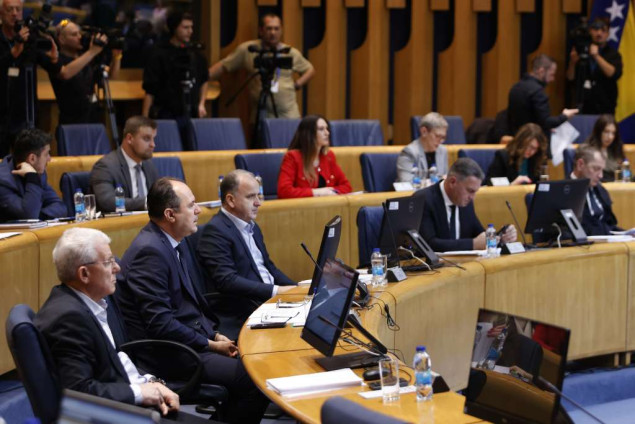 Delegati odlučili u dnevni red uvrstiti Prijedlog zakona o regulatoru električne energije Delegati odlučili u dnevni red uvrstiti Prijedlog zakona o regulatoru električne energije