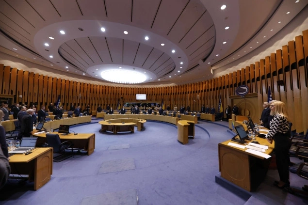 Različito mišljenje o uvrštavanju u dnevni red Prijedloga zakona o regulatoru električne energije Različito mišljenje o uvrštavanju u dnevni red Prijedloga zakona o regulatoru električne energije