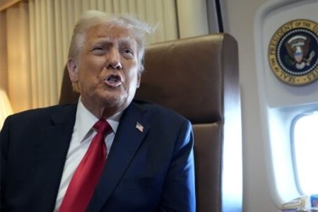 TRUMP NE PRESTAJE ŠOKIRATI: Glasajte za njega, on njeguje kršćanstvo…
