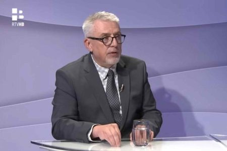 ŽALI BOŽE UZORNOG PREZIMENA: Ko je prof. Boris Havel, rođeni Sarajlija, koji je zgrozio javnost u Hrvatskoj vrijeđajući poznatu novinarku? ŽALI BOŽE UZORNOG PREZIMENA: Ko je prof. Boris Havel, rođeni Sarajlija, koji je zgrozio javnost u Hrvatskoj vrijeđajući poznatu novinarku?