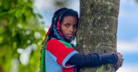 72 sata grljenja drveta – Kenijska klimatska aktivistica postavila novi svjetski rekord