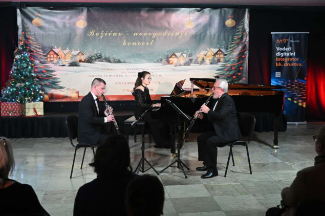 Sarajevo u znaku blagdanske čarolije: Održan Božićno-novogodišnji koncert u BKC-u Sarajevo u znaku blagdanske čarolije: Održan Božićno-novogodišnji koncert u BKC-u