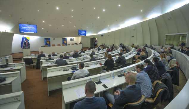 Izazovi umjetne inteligencije za ljudska prava i sigurnost medija Izazovi umjetne inteligencije za ljudska prava i sigurnost medija