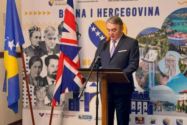 Komšić: Obnova državnosti Bosne i Hercegovine nije se desila 1992. godine Komšić: Obnova državnosti Bosne i Hercegovine nije se desila 1992. godine