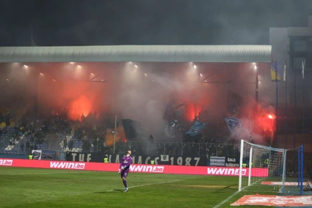 Željezničar i Radnik remizirali na Grbavici, Velež savladao Slogu golom u 90. minutu Željezničar i Radnik remizirali na Grbavici, Velež savladao Slogu golom u 90. minutu