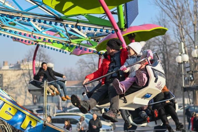 U srijedu počinje 5. izdanje Zime na Vilsu by Sarajevo Holiday Market U srijedu počinje 5. izdanje Zime na Vilsu by Sarajevo Holiday Market