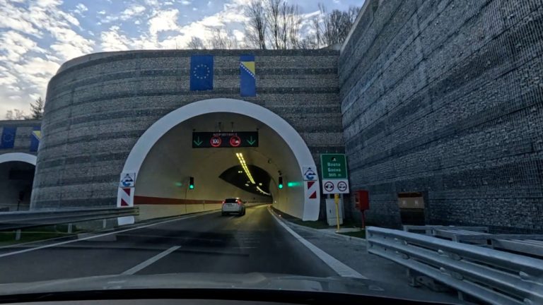 Nova dionica autoputa Zenica – Doboj: Vožnja kroz najduži tunel na Koridoru Vc
