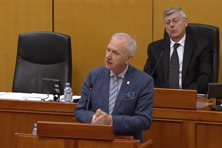 HDZ-ov SABORSKI ZASTUPNIK ŠOKIRAO SVE: Umukli ste, je li gamadi jugoslavenska… HDZ-ov SABORSKI ZASTUPNIK ŠOKIRAO SVE: Umukli ste, je li gamadi jugoslavenska…