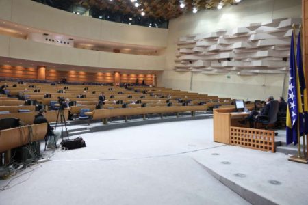 Razmatranje u prvom čitanju: Zakon o VSTV-u bez pune političke podrške u Predstavničkom domu