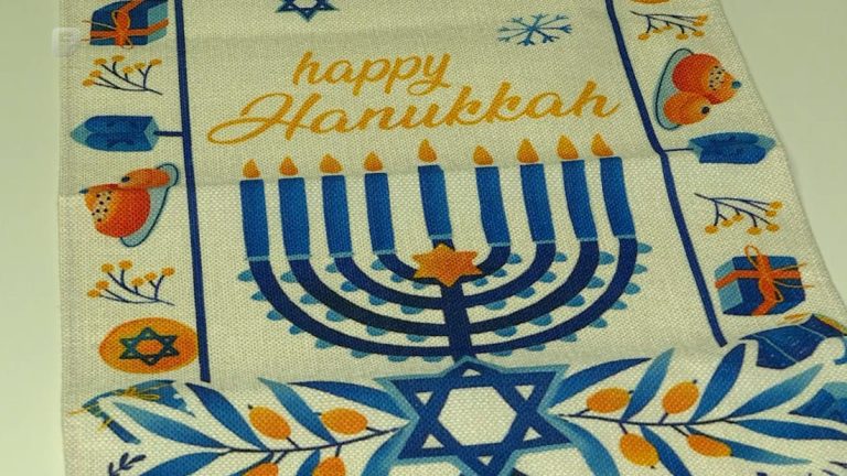 Jevreji obilježavaju Hanuku, praznik svjetlosti Jevreji obilježavaju Hanuku, praznik svjetlosti