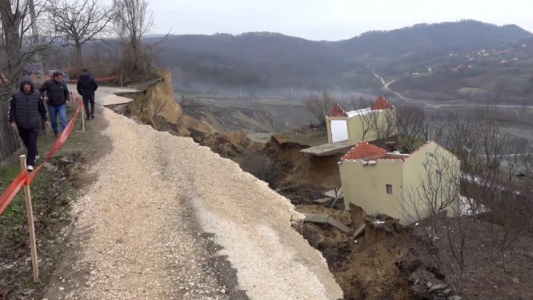 Ugljevik bez grijanja, sela bez vode i struje – građani još jednom digli glas