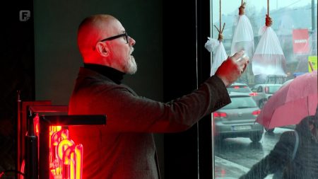 Izložba Almina Zrne upozorava na klimatske opomene koje ignorišemo Izložba Almina Zrne upozorava na klimatske opomene koje ignorišemo