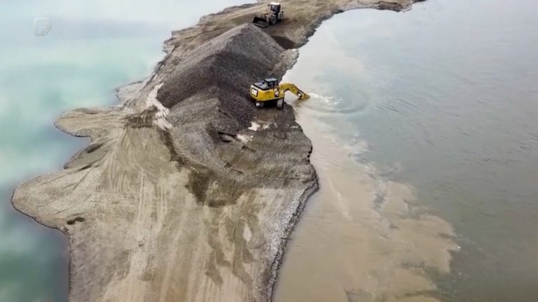 Dio riječne granice sa Srbijom na Drini savršeno tlo za lov u mutnom Dio riječne granice sa Srbijom na Drini savršeno tlo za lov u mutnom