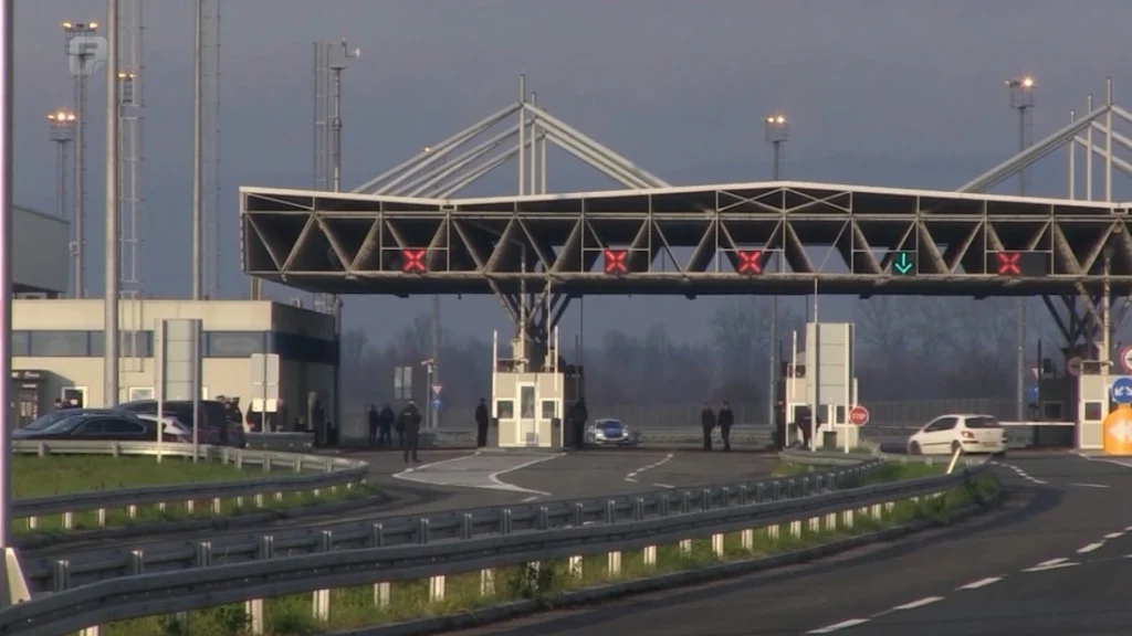 Završen, ali privremen: Blokada novog GP-a u Gradišci košta milione