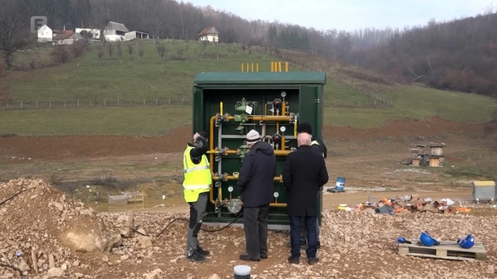 U Azapovićima u Kiseljaku pušten plinski sistem nakon 12 godina čekanja